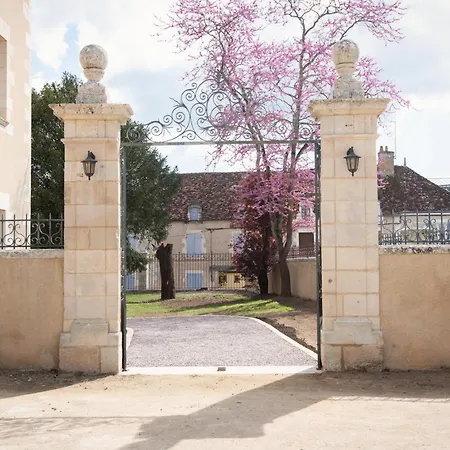 Bed & Breakfast Le Logis De L'abbaye De Savin