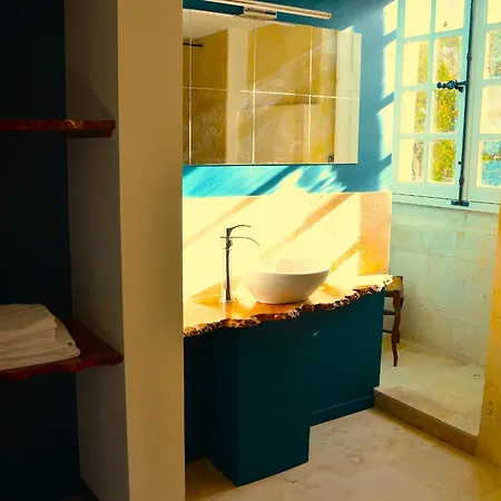 Bed & Breakfast Le Logis De L'abbaye De Savin