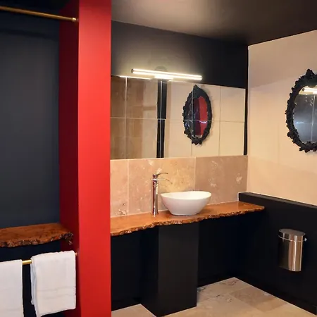 Le Logis De L'abbaye De Savin Bed & Breakfast 3*