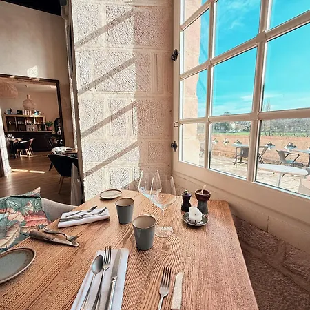 Le Logis De L'abbaye De Savin Bed & Breakfast