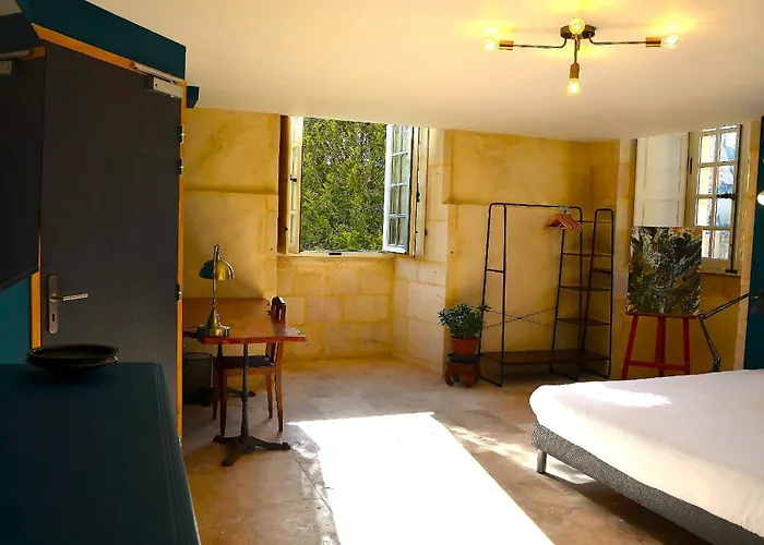 Le Logis De L'abbaye De Savin Couette-café Saint-Savin (Vienne)